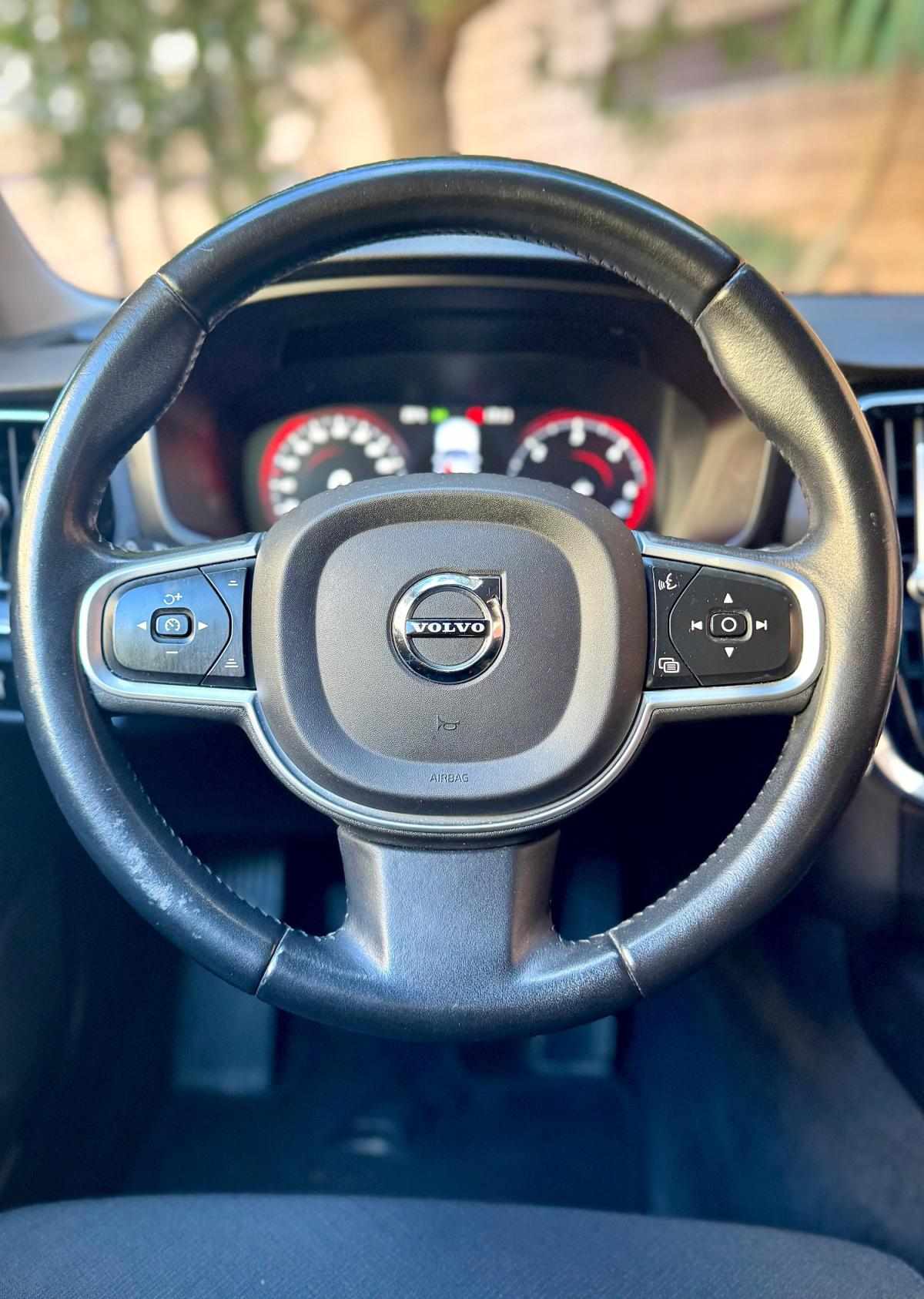 volvo-v60-2018-diesel-1969cc