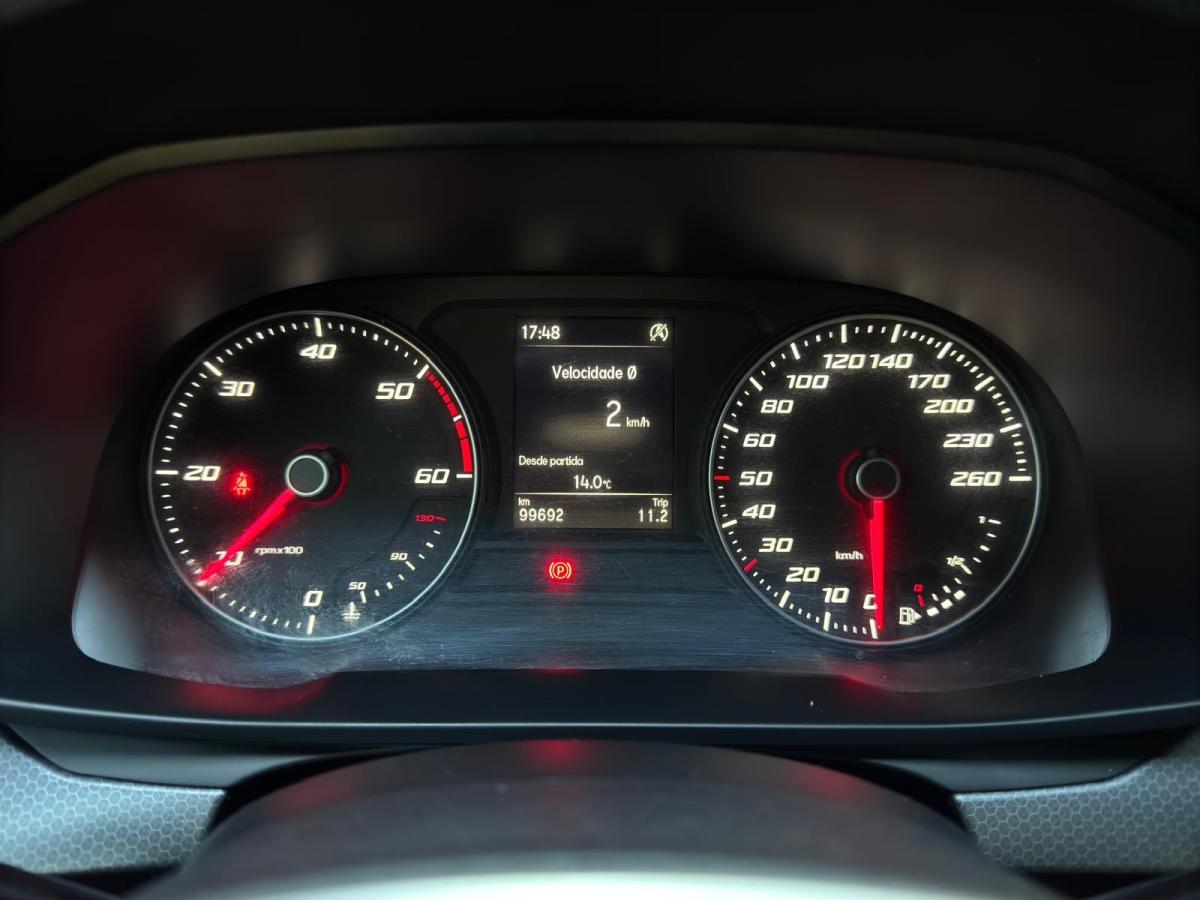seat-leon-2022-diesel-1968cc