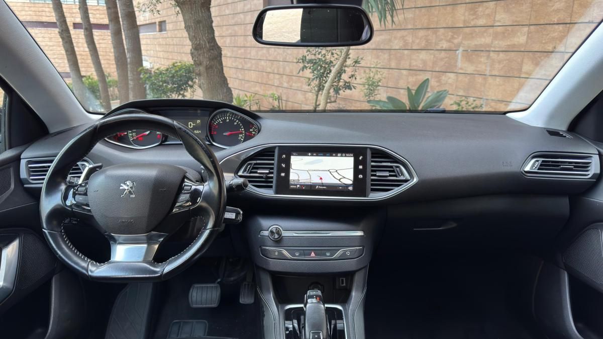 peugeot-308-sw-2018-diesel-1499cc