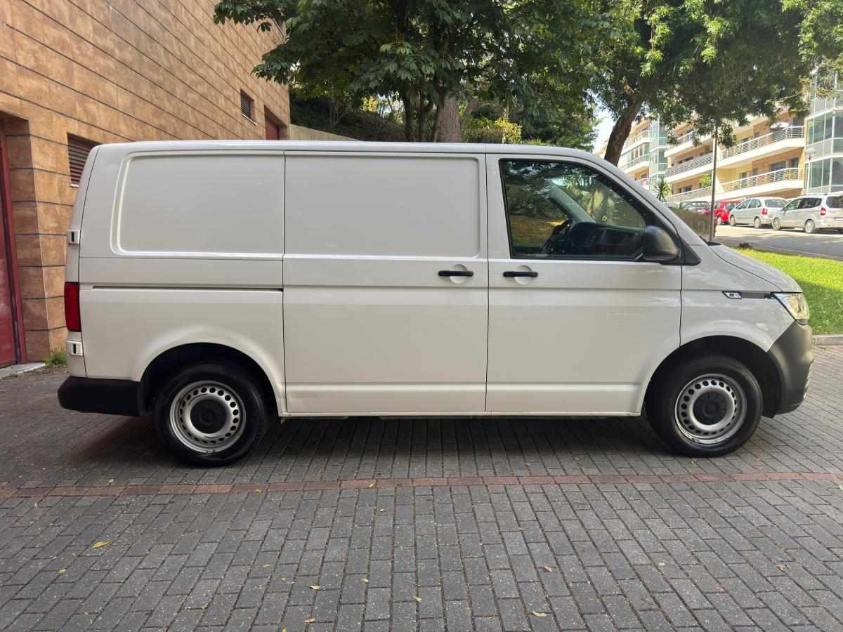 volkswagen-transporter-2021-diesel-1968cc