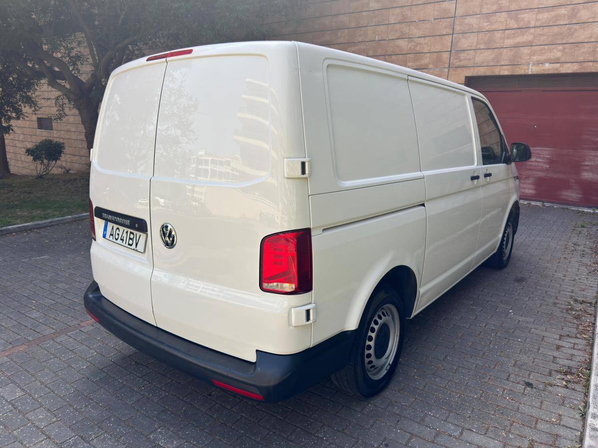 volkswagen-transporter-2021-diesel-1968cc