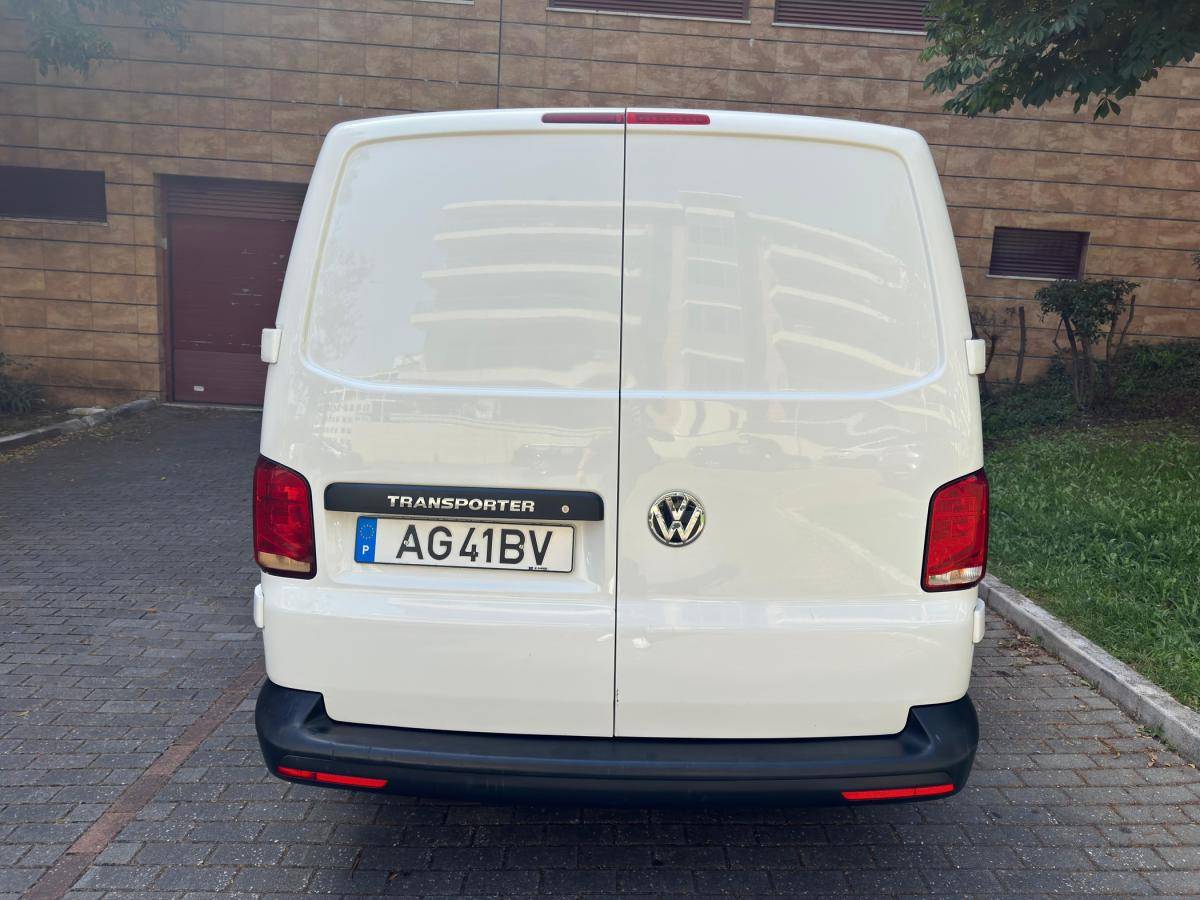 volkswagen-transporter-2021-diesel-1968cc