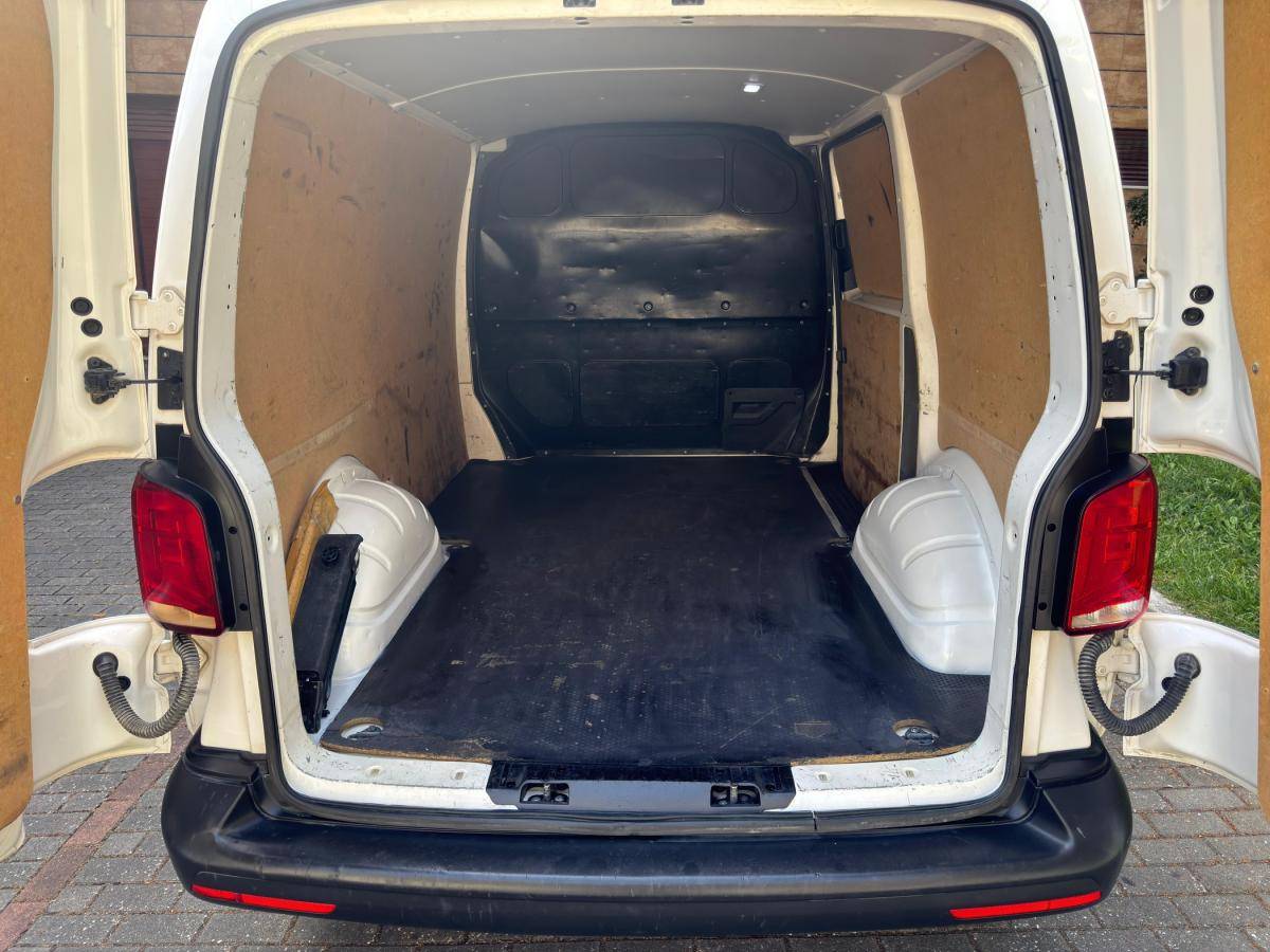 volkswagen-transporter-2021-diesel-1968cc