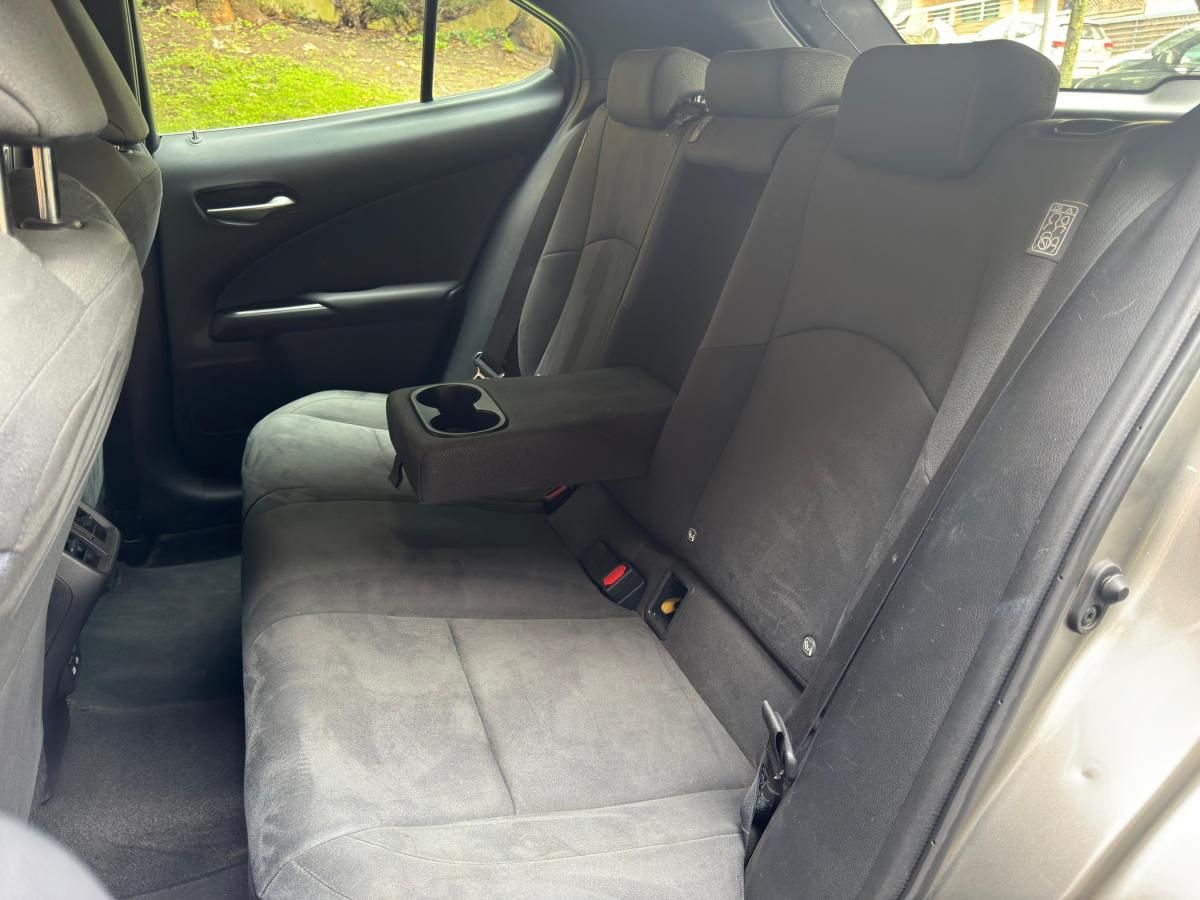lexus-ux-2022-hibrido-a-gasolina-1987cc