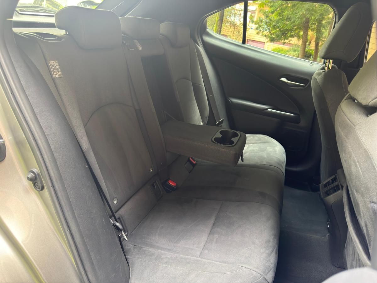 lexus-ux-2022-hibrido-a-gasolina-1987cc