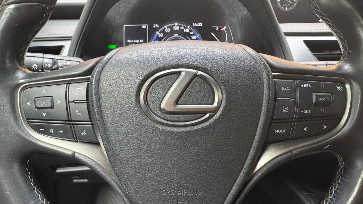 lexus-ux-2022-hibrido-a-gasolina-1987cc