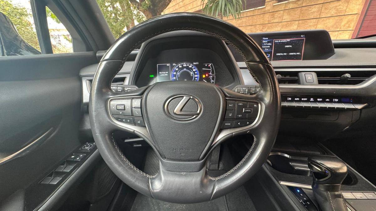 lexus-ux-2022-hibrido-a-gasolina-1987cc