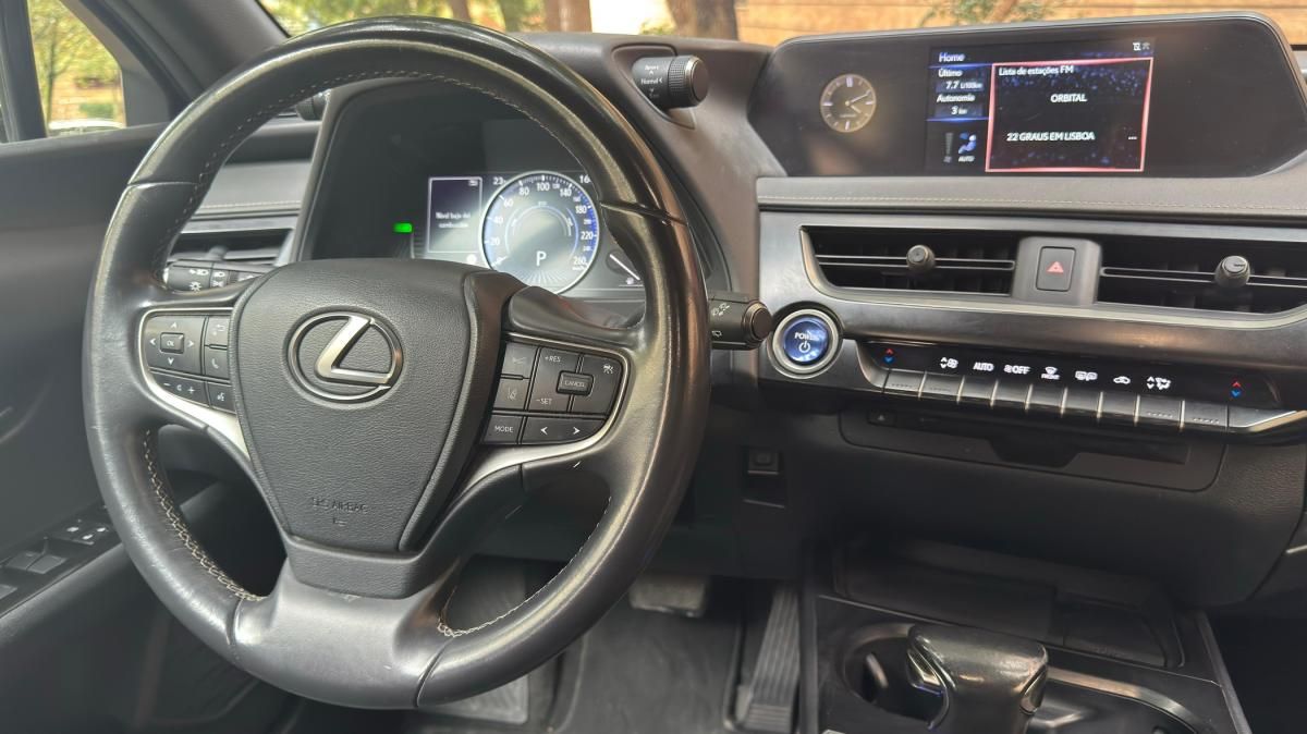 lexus-ux-2022-hibrido-a-gasolina-1987cc