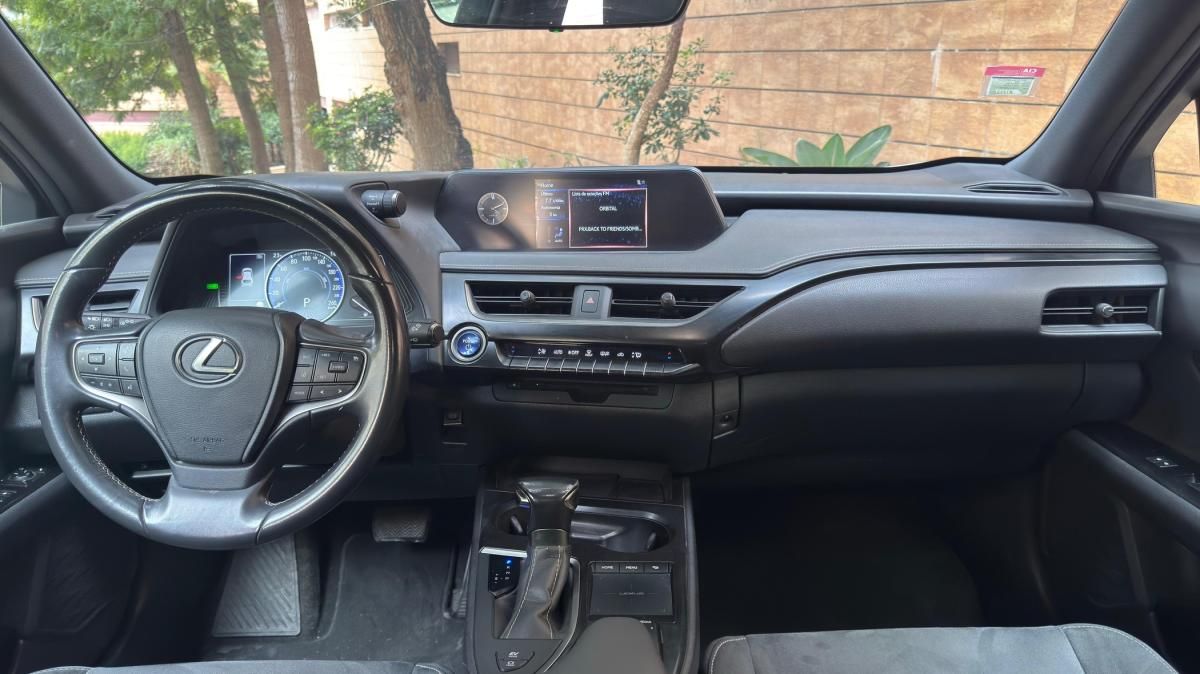 lexus-ux-2022-hibrido-a-gasolina-1987cc