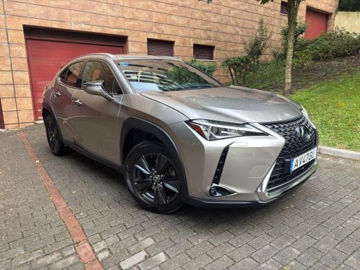 lexus-ux-2022-hibrido-a-gasolina-1987cc