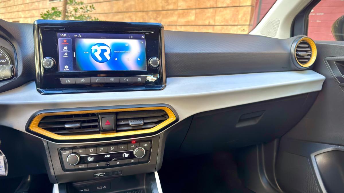 seat-arona-2023-gasolina-999cc