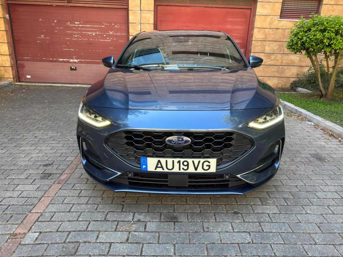 ford-focus-2022-hibrido-a-gasolina-999cc