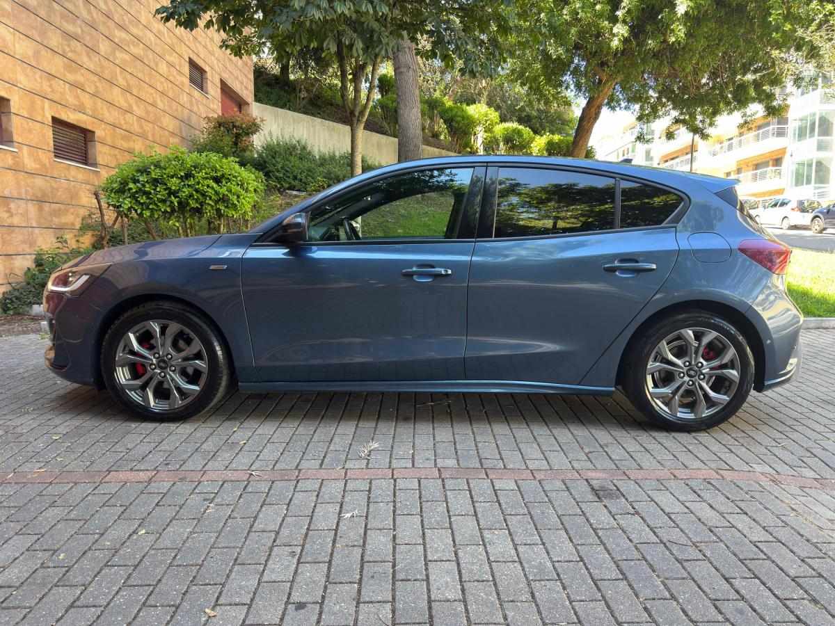 ford-focus-2022-hibrido-a-gasolina-999cc