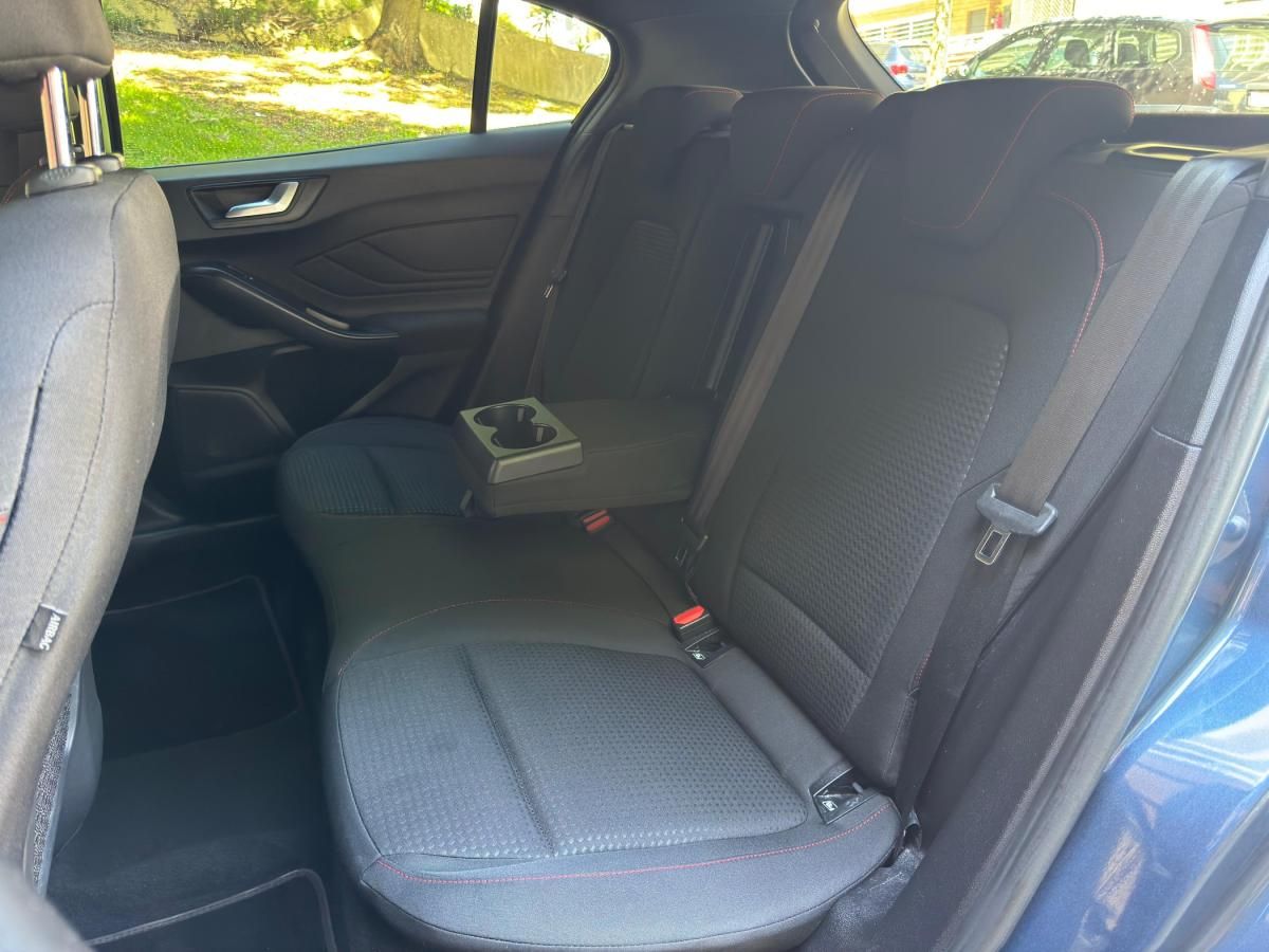 ford-focus-2022-hibrido-a-gasolina-999cc