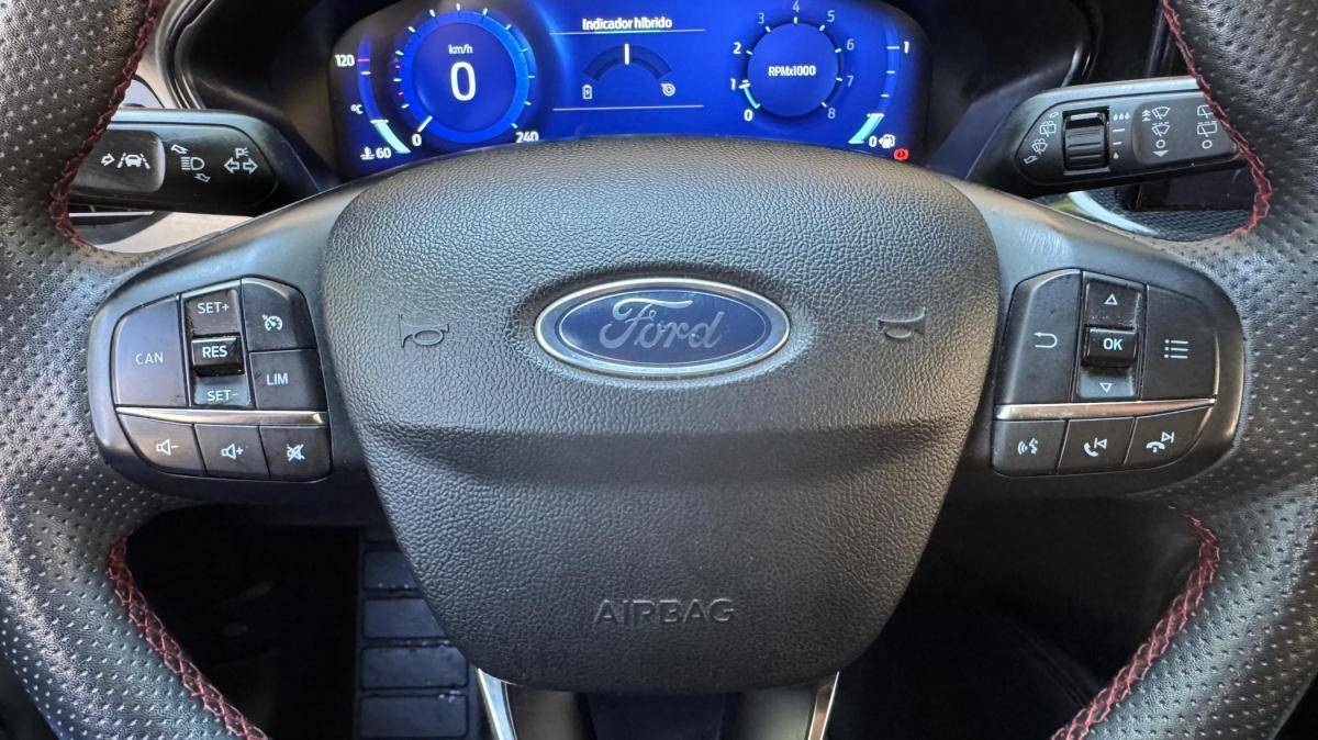 ford-focus-2022-hibrido-a-gasolina-999cc