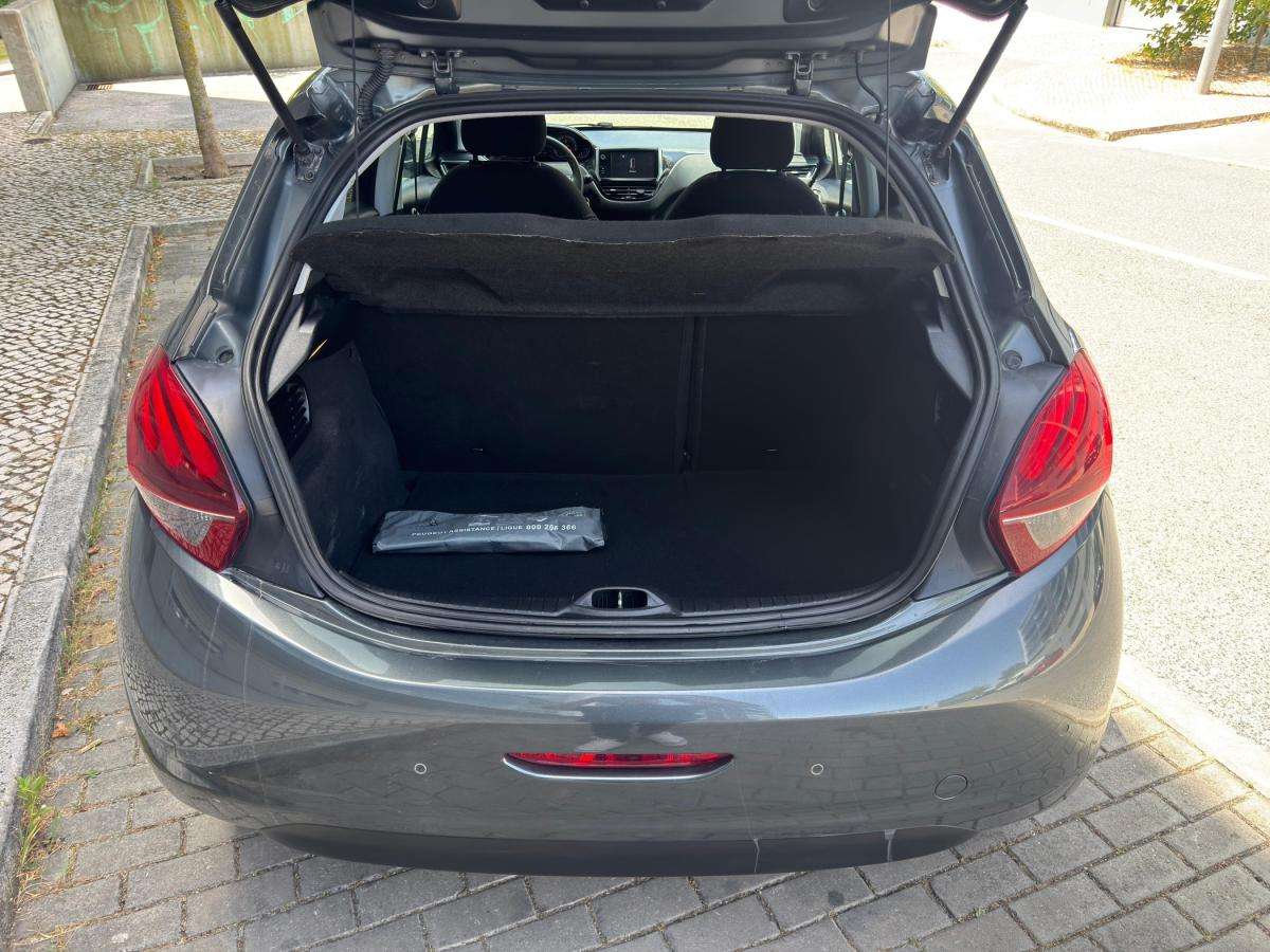 peugeot-208-2017-gasolina-1199cc