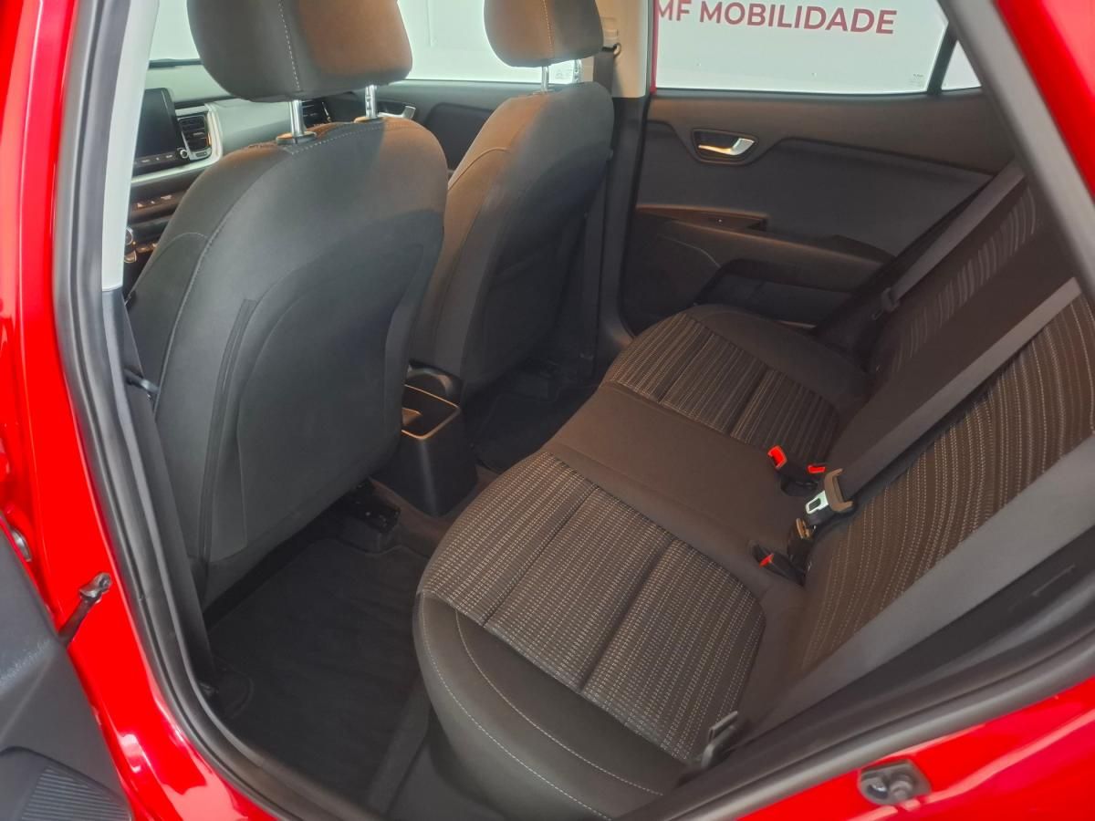 kia-stonic-2025-gasolina-998cc