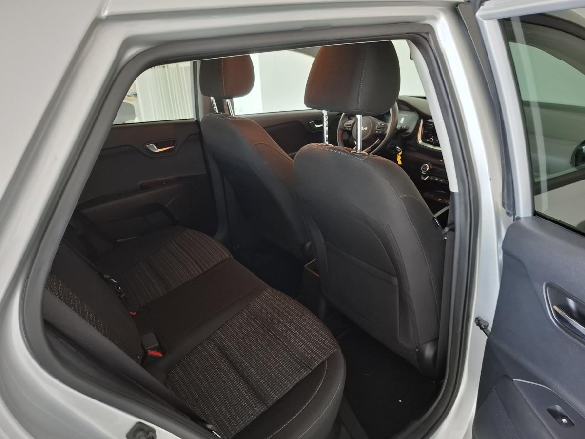 kia-stonic-2025-gasolina-998cc