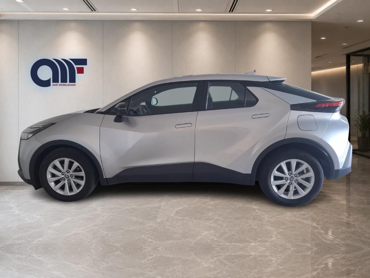 toyota-c-hr-2024-hibrido-a-gasolina-1798cc