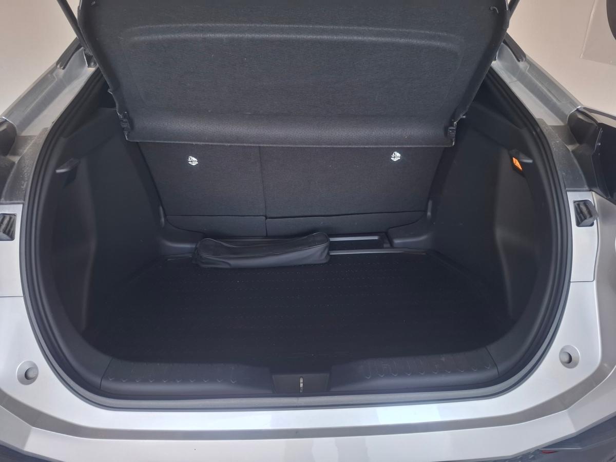 toyota-c-hr-2024-hibrido-a-gasolina-1798cc