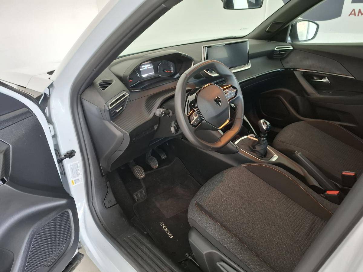 peugeot-2008-2025-gasolina-1199cc