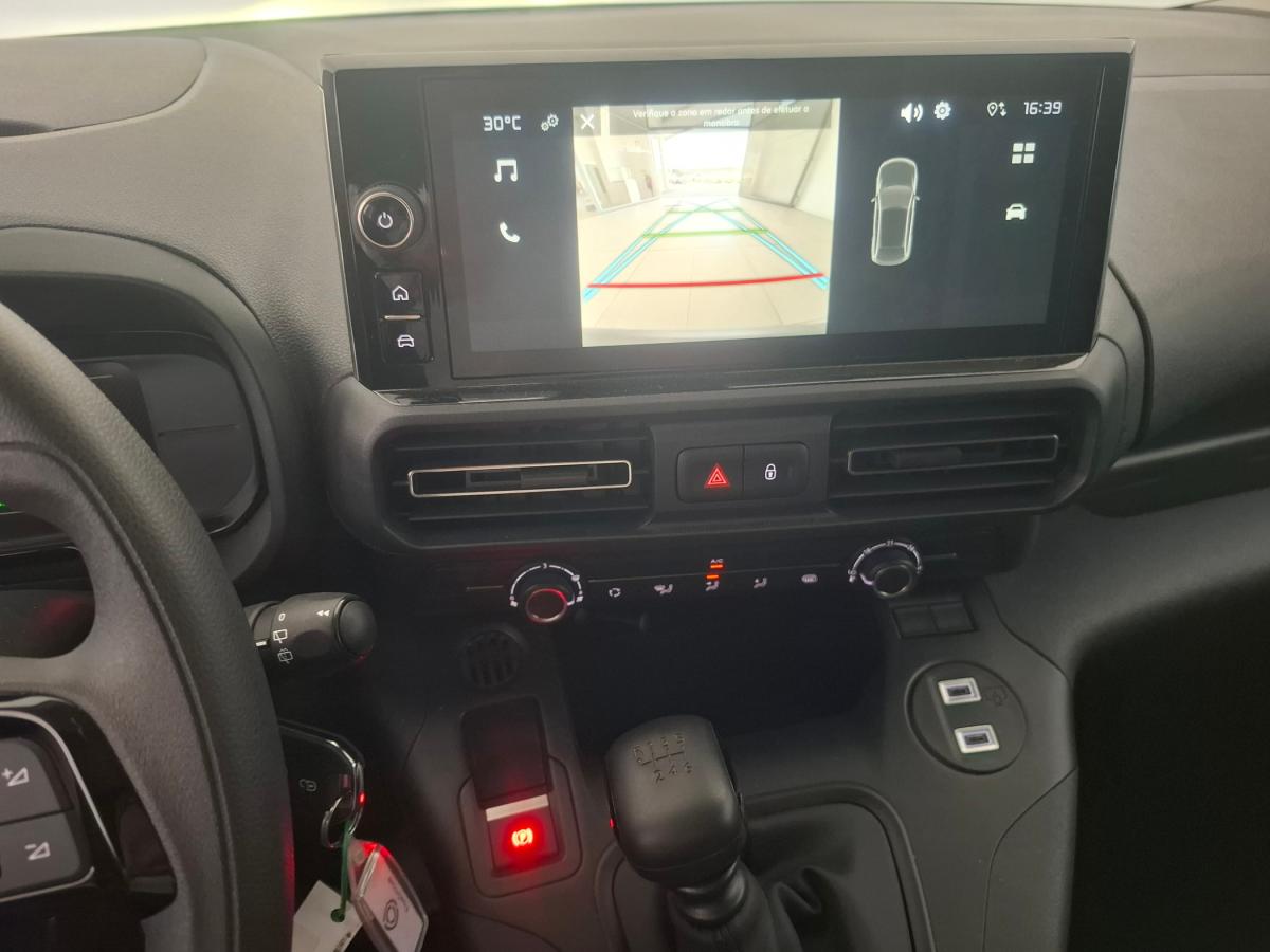 citroen-berlingo-2025-diesel-1499cc
