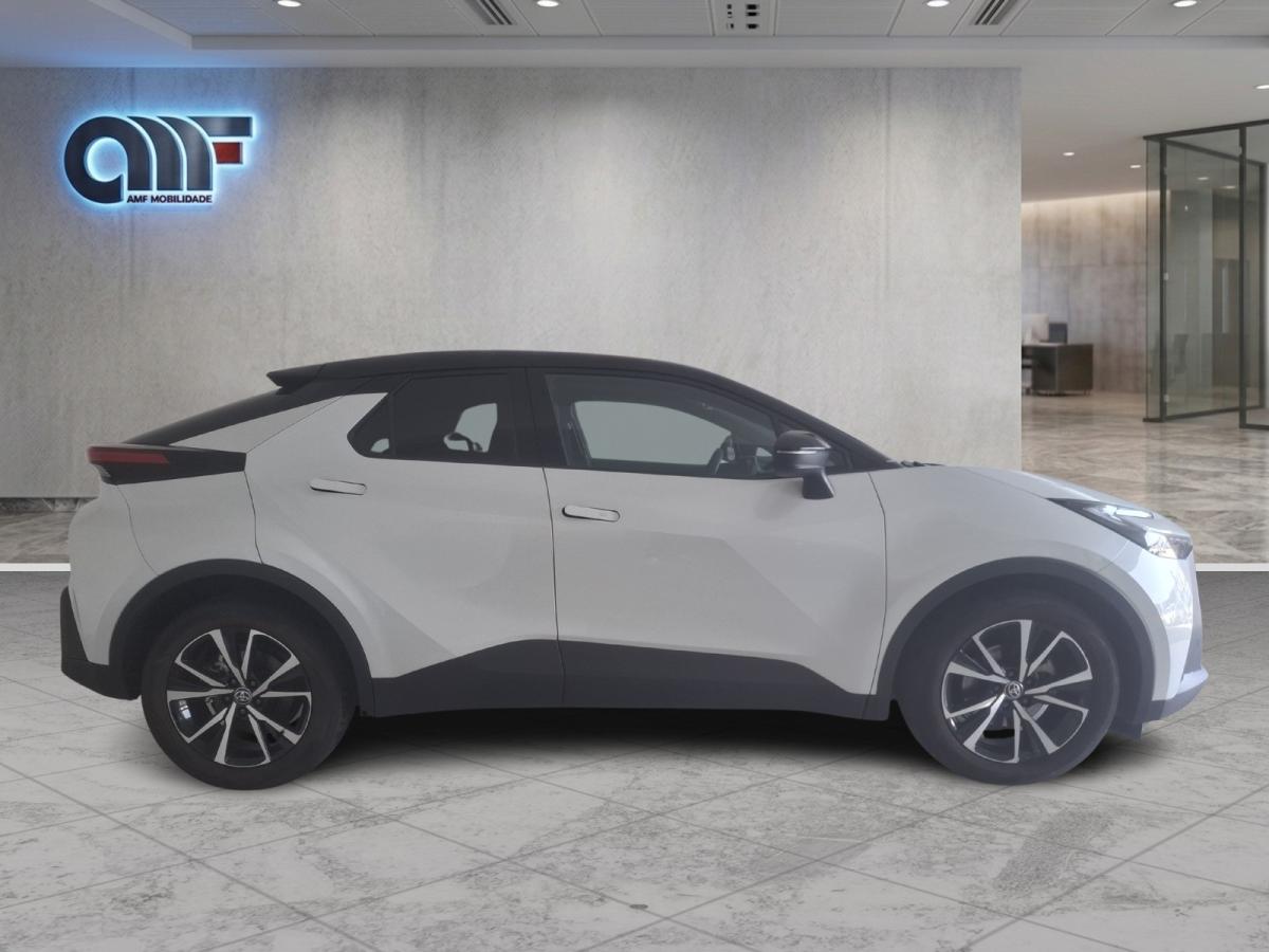 toyota-c-hr-2025-hibrido-a-gasolina-1798cc