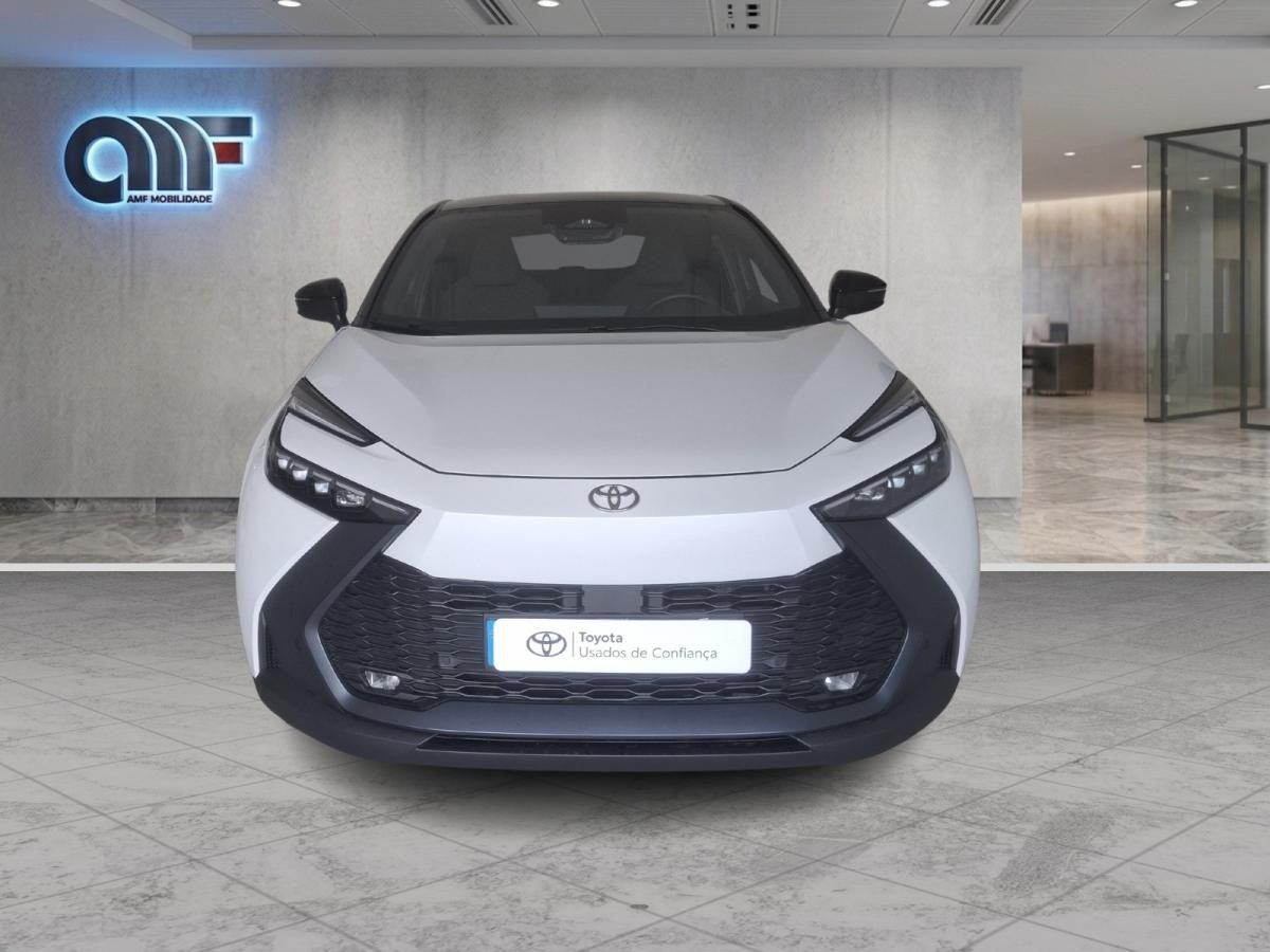 toyota-c-hr-2025-hibrido-a-gasolina-1798cc