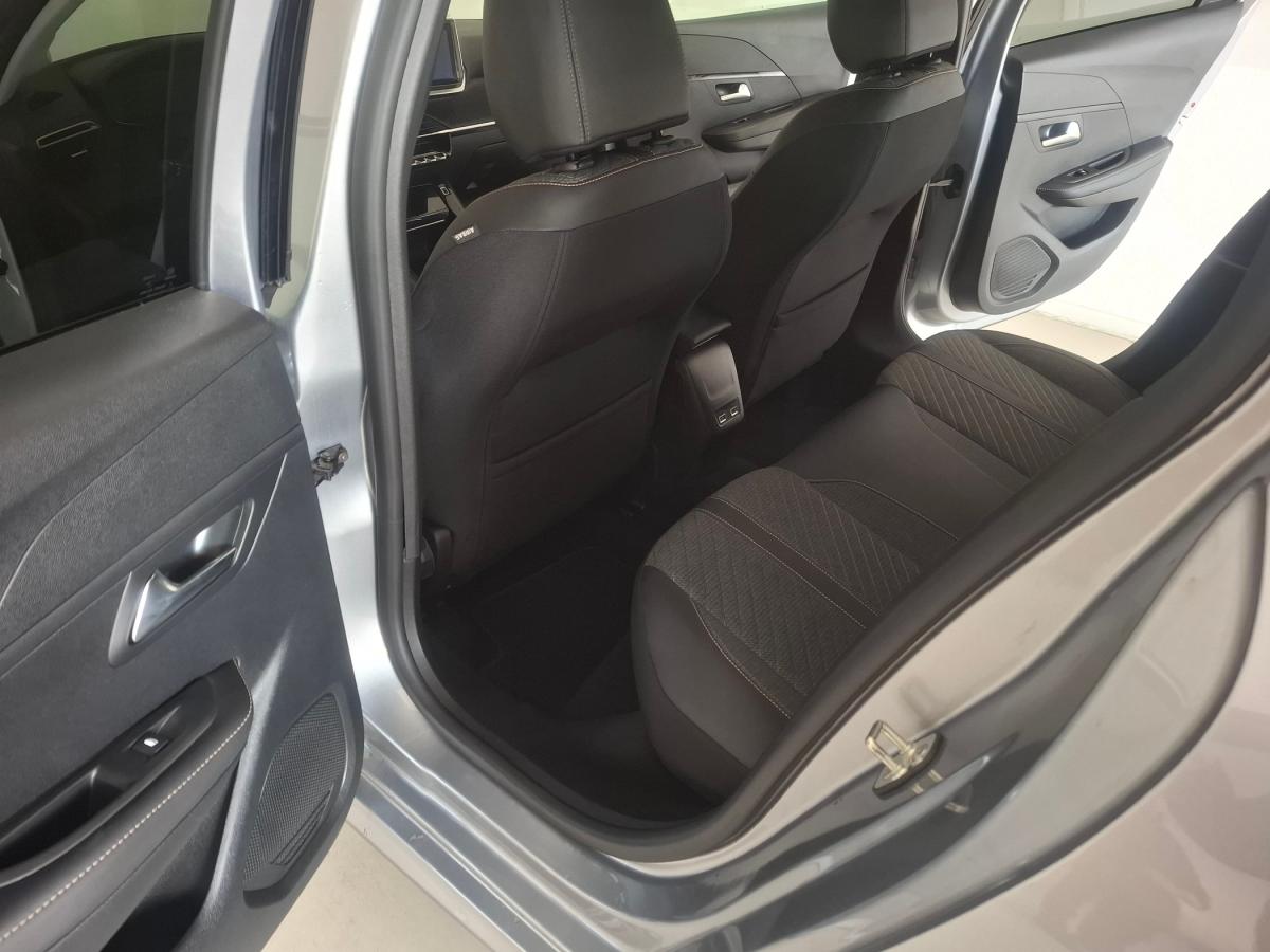 peugeot-208-2025-gasolina-1199cc