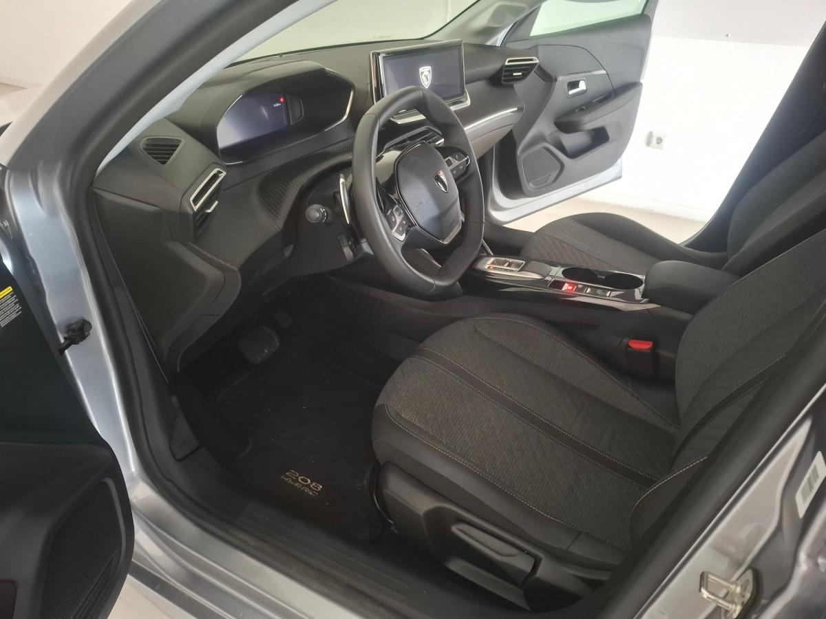 peugeot-208-2025-gasolina-1199cc