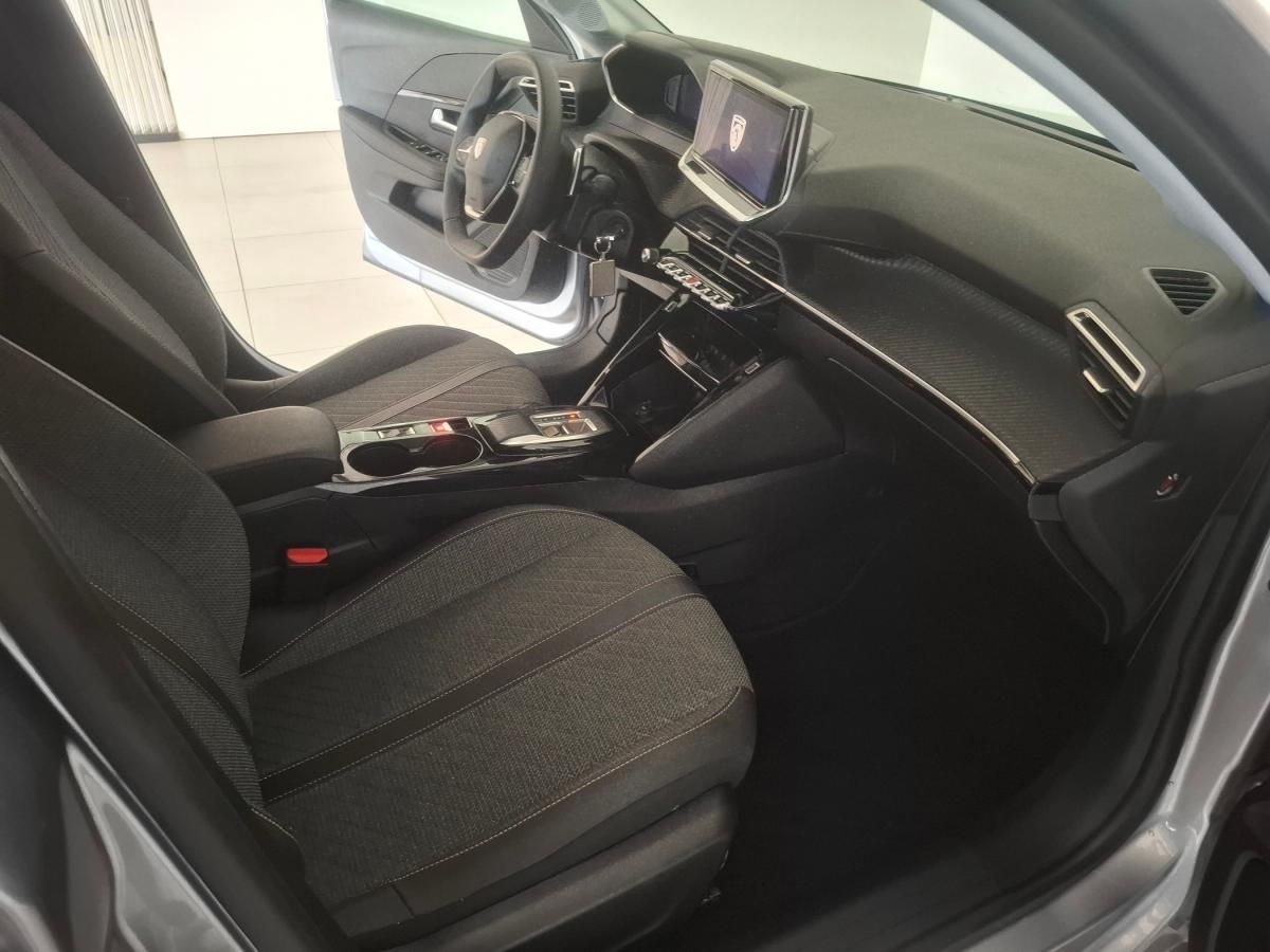 peugeot-208-2025-gasolina-1199cc