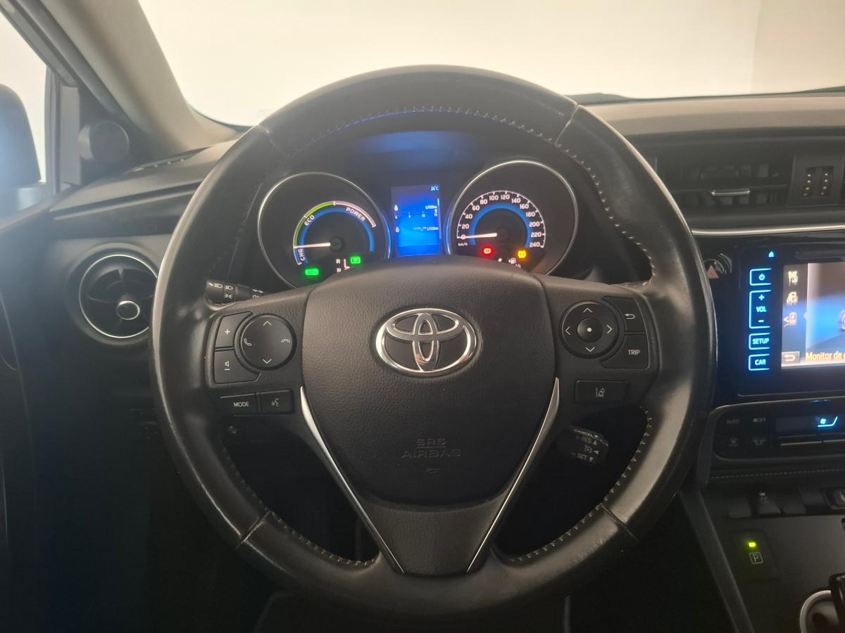 toyota-auris-touring-sports-2017-hibrido-a-gasolina-1798cc