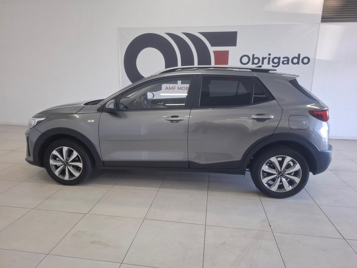 kia-stonic-2025-gasolina-1197cc