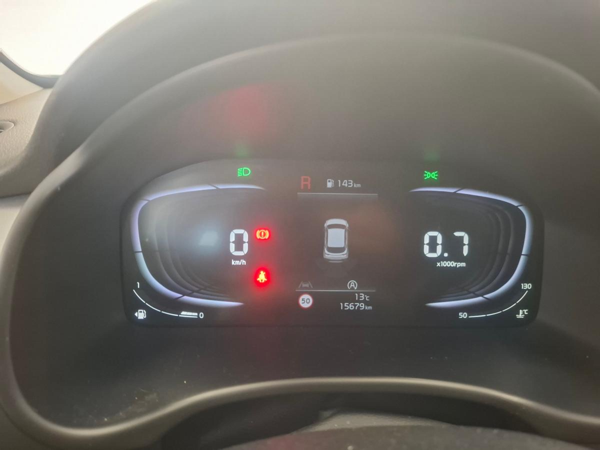 kia-stonic-2025-gasolina-1197cc