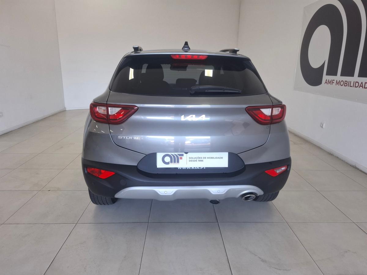 kia-stonic-2025-gasolina-1197cc