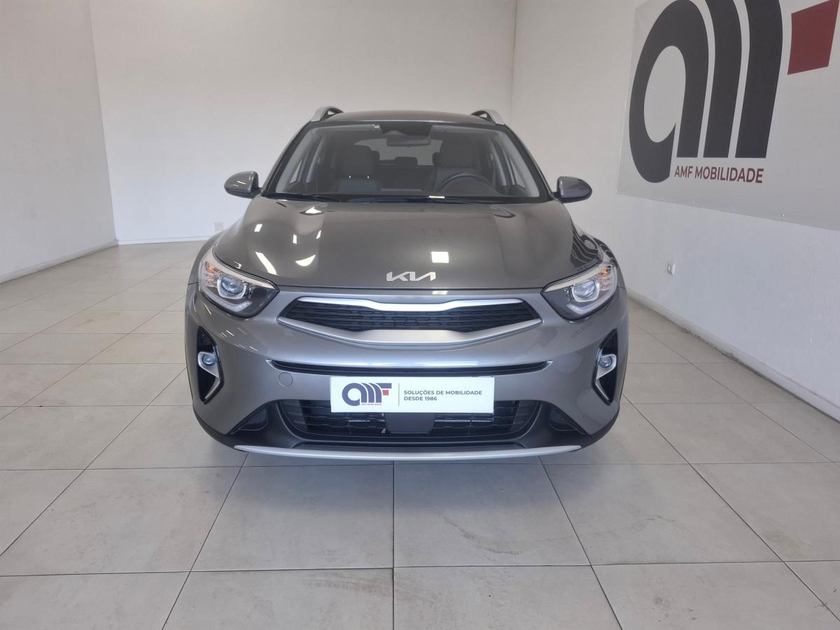 kia-stonic-2025-gasolina-1197cc