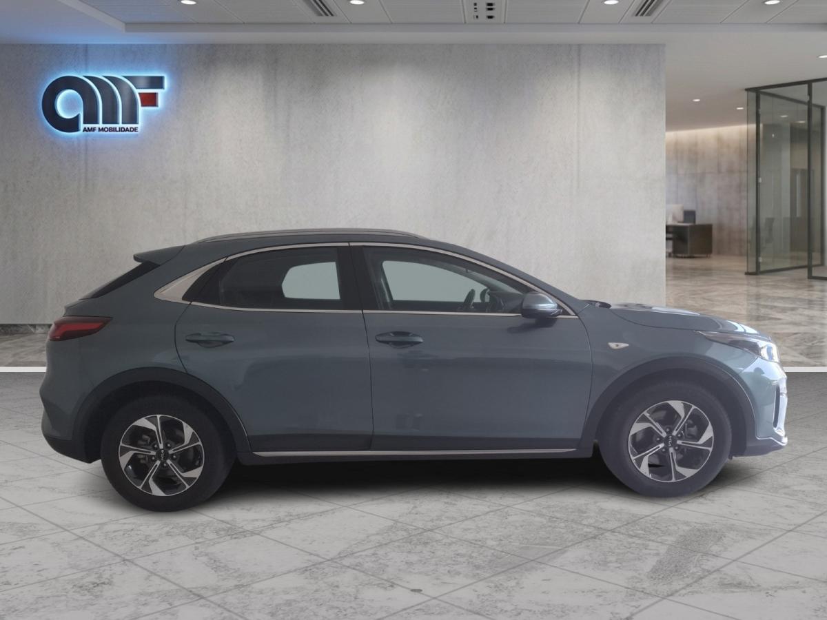 kia-xceed-2025-gasolina-998cc