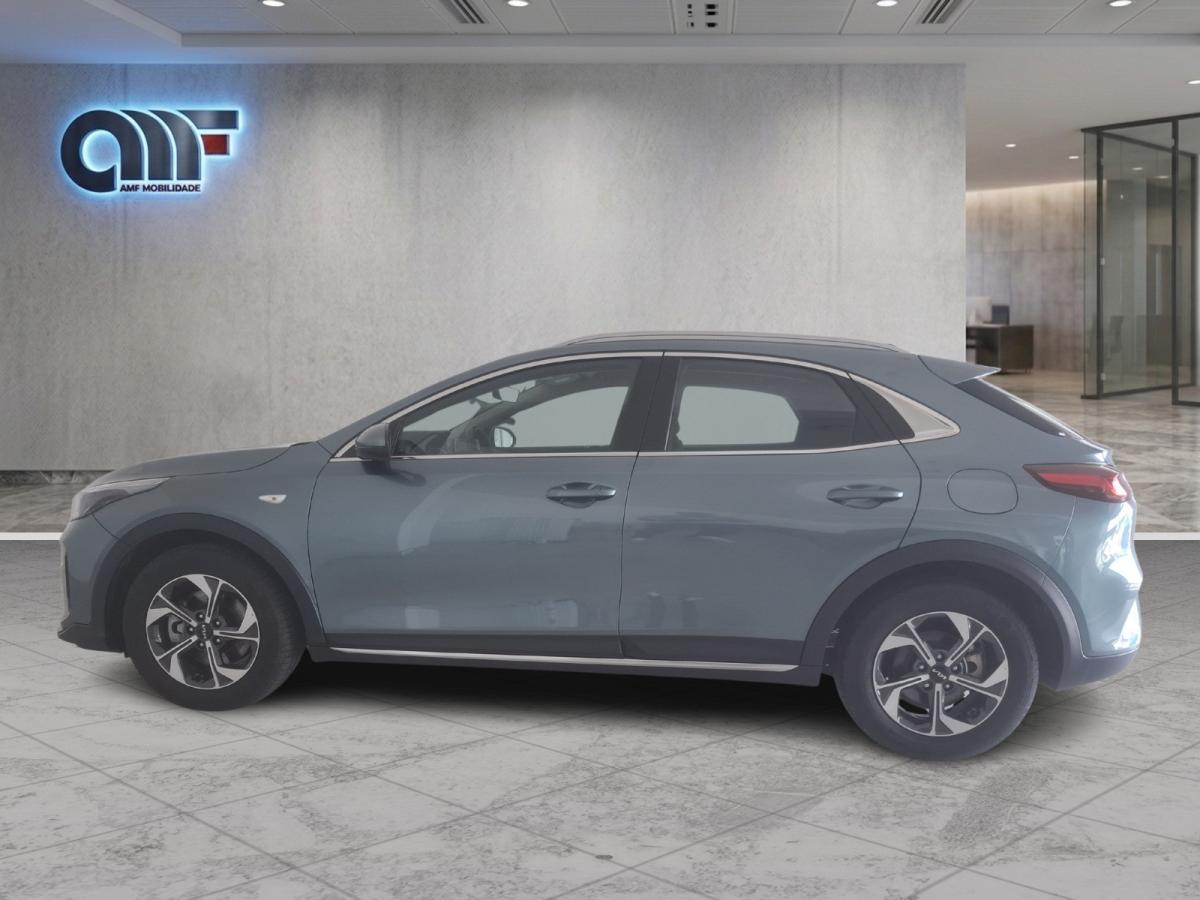 kia-xceed-2025-gasolina-998cc