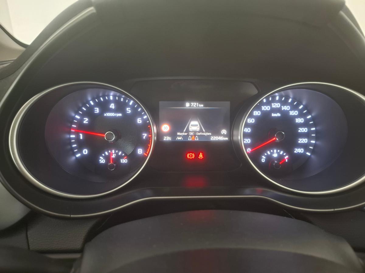 kia-xceed-2025-gasolina-998cc