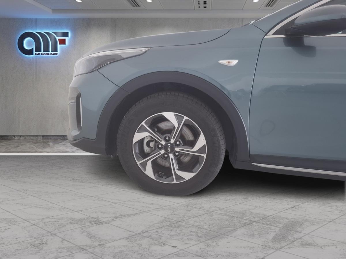 kia-xceed-2025-gasolina-998cc
