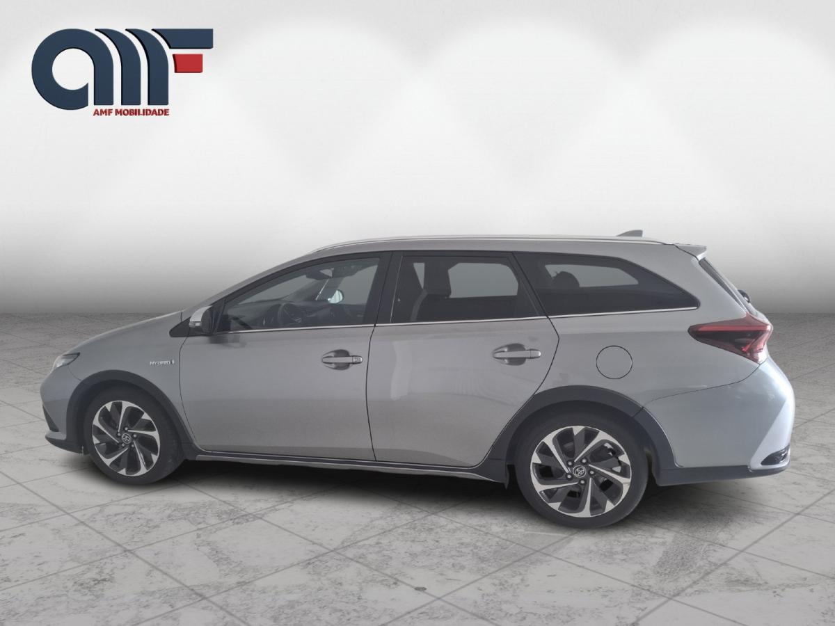 toyota-auris-touring-sports-2018-hibrido-a-gasolina-1798cc