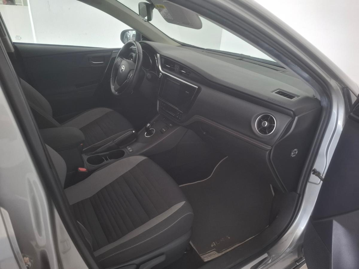 toyota-auris-touring-sports-2018-hibrido-a-gasolina-1798cc