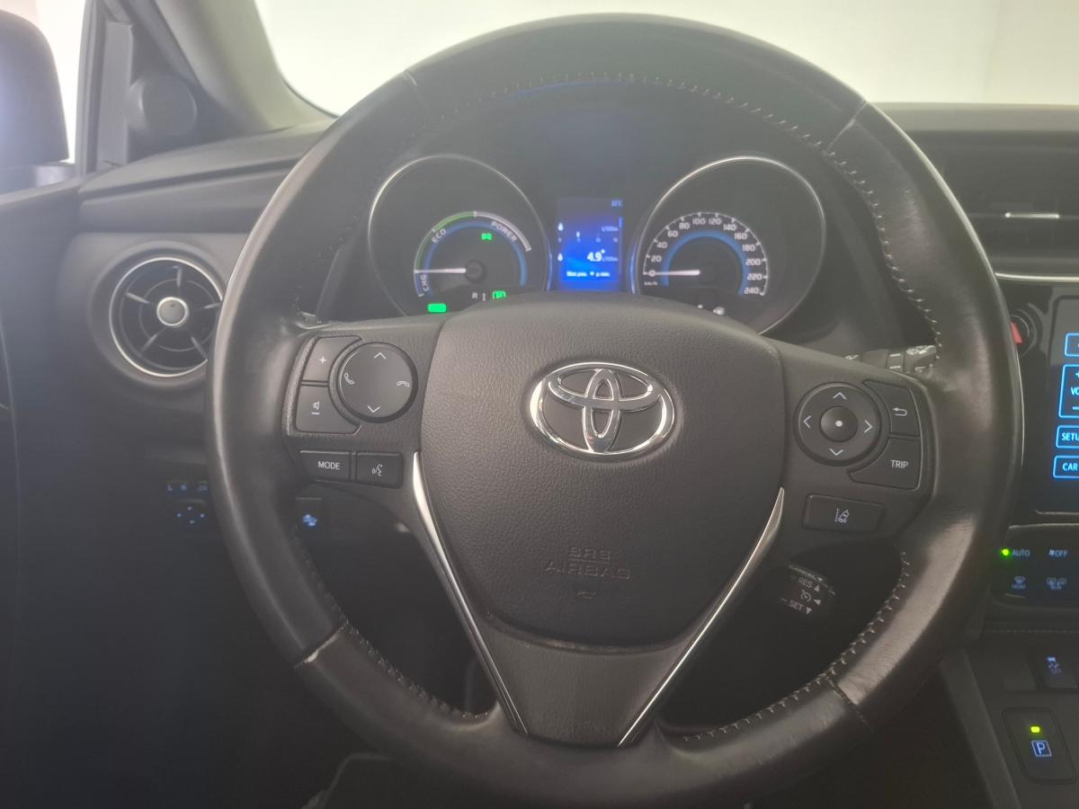 toyota-auris-touring-sports-2018-hibrido-a-gasolina-1798cc