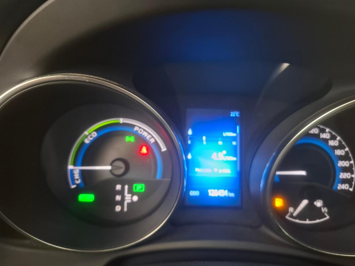 toyota-auris-touring-sports-2018-hibrido-a-gasolina-1798cc
