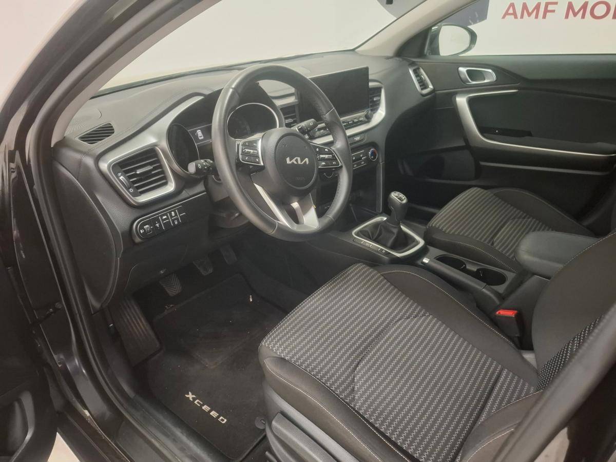 kia-xceed-2025-gasolina-998cc