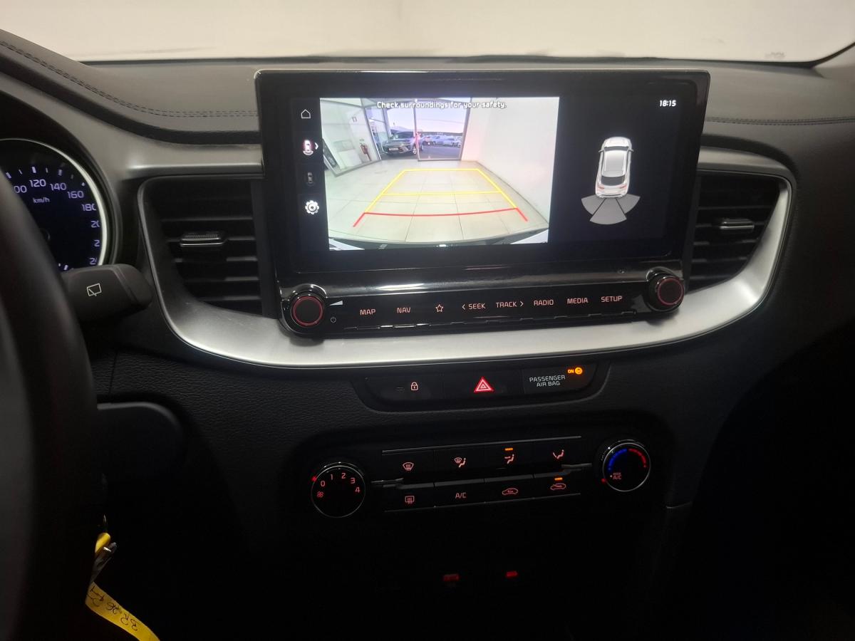kia-xceed-2025-gasolina-998cc