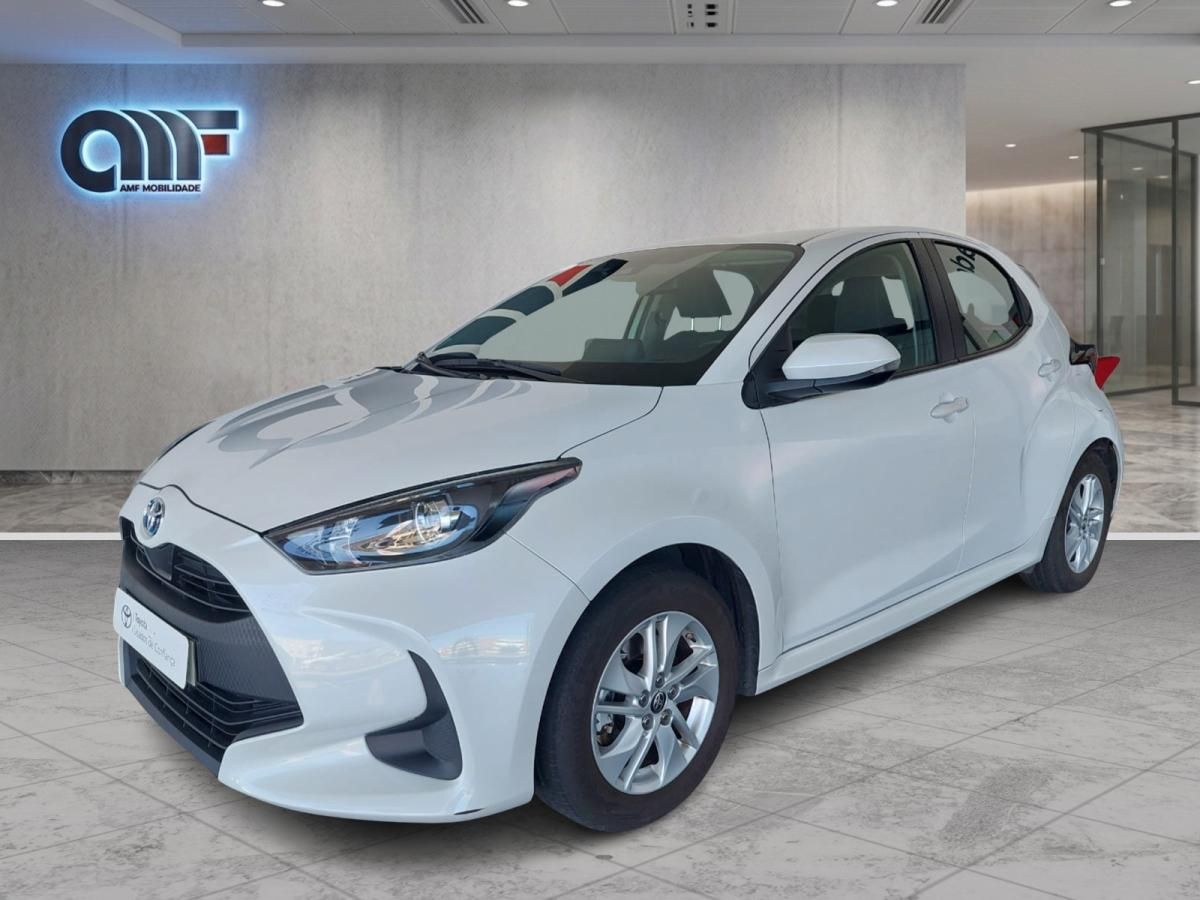 toyota-yaris-2025-hibrido-a-gasolina-1490cc