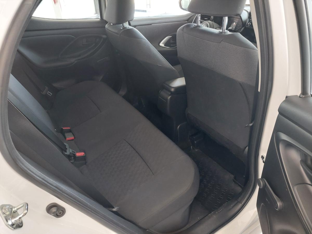 toyota-yaris-2025-hibrido-a-gasolina-1490cc