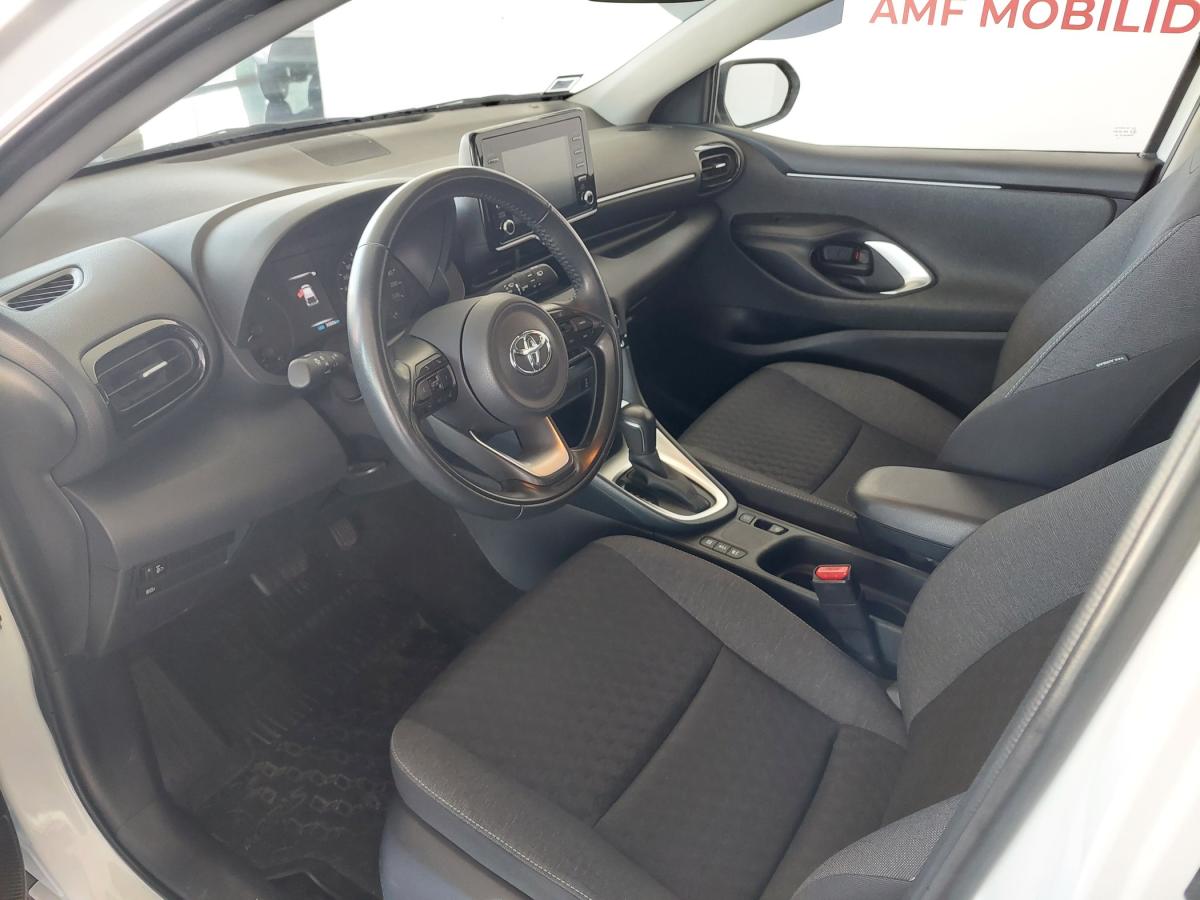 toyota-yaris-2025-hibrido-a-gasolina-1490cc