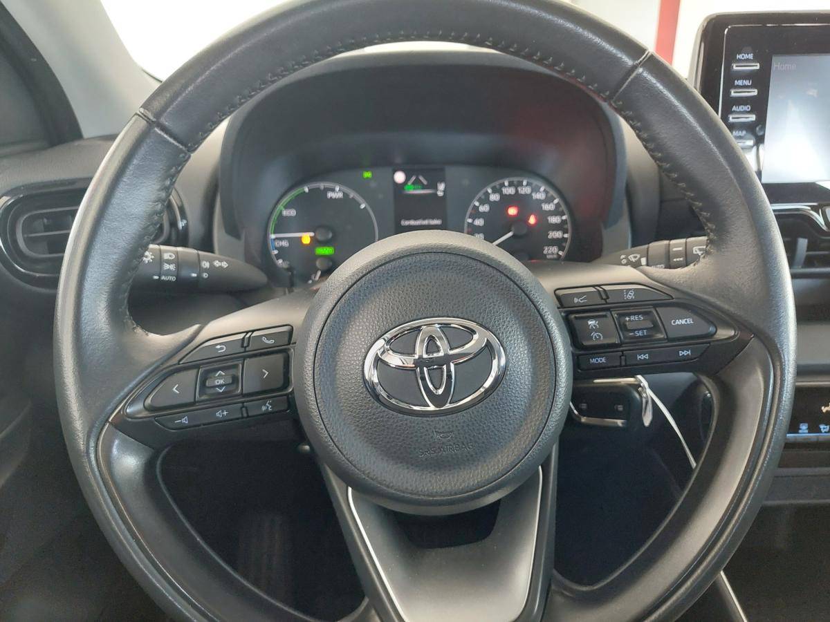 toyota-yaris-2025-hibrido-a-gasolina-1490cc